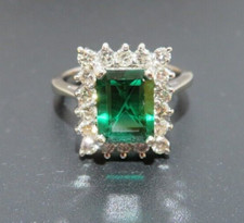 14k ladies emerald for sale  Glendale Heights