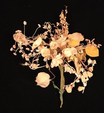 BOUQUÊ DE CASAMENTO FLORAL VITORIANO DO SÉCULO 19 PARA ACABAMENTO DE VESTIDO + FLORAIS SOLTOS comprar usado  Enviando para Brazil