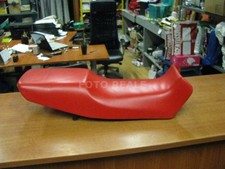 Sella sellino rosso usato  San Giovanni la Punta