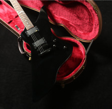 Chitarra elettrica explorer usato  Spedire a Italy