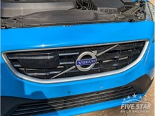 Volvo v40 front for sale  UK