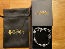 Pulseira Harry Potter 7 berloques, Poudlard. Ron, Hermione + Caixa e Bolsa de Embreagem Nova, usado comprar usado  Enviando para Brazil