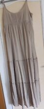 Robe longue beige d'occasion  Yvetot