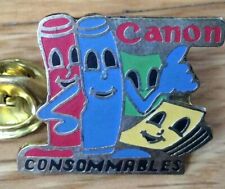 Pin lapel pins d'occasion  Les Lilas