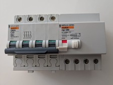 Disjoncteur tetrapolaire 63a d'occasion  Paimpol