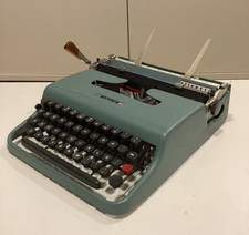 MÁQUINA DE ESCREVER OLIVETTI LETTERA 22. FONTE PICA. LAYOUT ESPANHOL. 1950 IVREA ITÁLIA. comprar usado  Enviando para Brazil