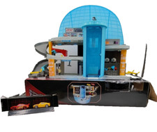 Mattel Cars 3 Florida Speedway Mega Garage caixa completa manual Disney Pixar 2017 comprar usado  Enviando para Brazil
