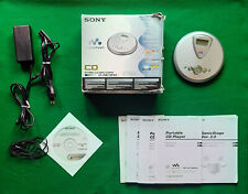 SONY DISCMAN D-NE300 Atrac3plus MP3 CD WALKMAN Complete + Near Perfect!, usado comprar usado  Enviando para Brazil