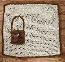 Usado, Cobertor de bebê canguru de crochê feito à mão Lovey marrom marfim bolso 32 x 29"  comprar usado  Enviando para Brazil