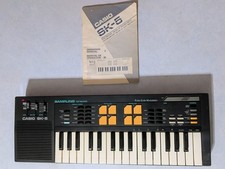 1985 Casio SK-5 (SK5) Teclado Portátil de Amostragem de 32 Teclas - Funcionamento Testado comprar usado  Enviando para Brazil