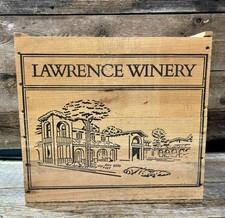 1980 Lawrence Winery, vinho de mesa tinto, caixa de madeira, 15" x 14" comprar usado  Enviando para Brazil
