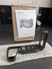 Neewer shape camera for sale  READING
