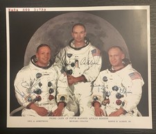 Foto 8x10 assinada pela tripulação Apollo 11 (número vermelho) Neil Armstrong, Collins, Aldrin comprar usado  Enviando para Brazil