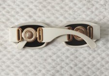 Paire lunettes soleil d'occasion  Montigny-le-Bretonneux