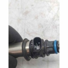 Iniettore carburante benzina usato  Mineo