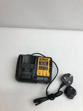 Szybka ładowarka Dewalt System DCB1104 (prąd ładowania 4 A, akumulatory przesuwne laedt XR  na sprzedaż  PL