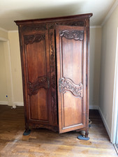 Beautifully carved two d'occasion  Expédié en Belgium