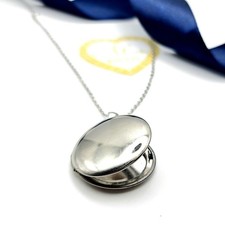 Collana con ciondolo usato Collana con ciondolo usato  Paterno