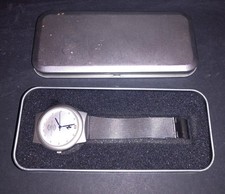 Relógio Ferrari Gruppo de aço com pulseira de malha de aço em caixa de lata comprar usado  Enviando para Brazil