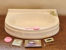 Barbie Vintage 💖 Banheira Dobrável Linda Casa Banheiro Mais Acessórios - Leia comprar usado  Enviando para Brazil
