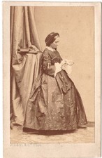 Jeune fille robe d'occasion  Paris XV