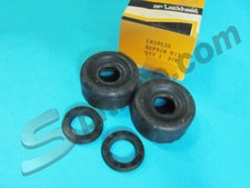 Lockheed lk10528 gommini usato Lockheed lk10528 gommini usato  Roma