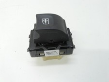 Pulsantiera anteriore destra usato Pulsantiera anteriore destra usato  Italia