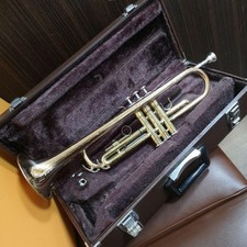 Red Bell YAMAHA YTR-3320 comprar usado  Enviando para Brazil