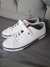 Tommy hilfiger shoes for sale  HATFIELD