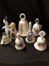 Lote de 8 campanas vintage de cerámica y porcelana de Enesco, Jasco, Staffordshire segunda mano  Embacar hacia Mexico