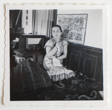 Jeune femme assise d'occasion  Rouen-