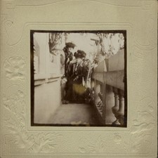 Curiosa fotografia all'albumina, raffigurante una elegante signora matura seduta na sprzedaż  Wysyłka do Poland