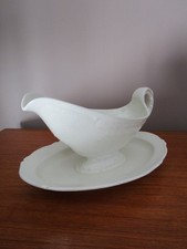 Ecru ivory scallop d'occasion  Expédié en Belgium