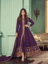 Robe costume élégante d'occasion  Expédié en France