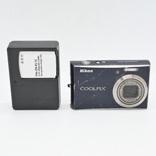Ecc nikon coolpix usato  Spedire a Italy