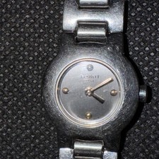 Relógio de pulso suíço feminino Tissot 1853 aço inoxidável com marcadores/mãos dourados comprar usado  Enviando para Brazil