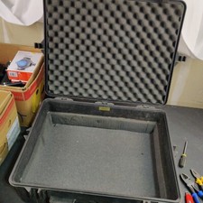 Estojo rígido Sperry West com espuma macia dentro do equipamento de vídeo 23"x8"x18" , usado comprar usado  Enviando para Brazil
