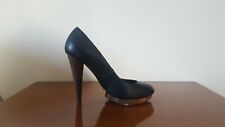 Scarpe décolleté vicini usato  Giulianova