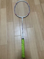 Raquette badminton yonex d'occasion  Expédié en France