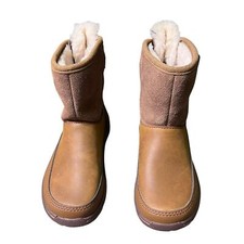 Botas impermeáveis UGG Kids tamarindo meninas jovens tamanho 11 UE 28 forradas de inverno neve, usado comprar usado  Enviando para Brazil