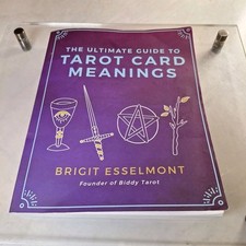 The Ultimate Guide to Tarot Card Meanings by Esselmont, Brigit paperback Book comprar usado  Enviando para Brazil