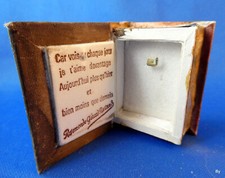 Ancien coffret livre d'occasion  Six-Fours-les-Plages