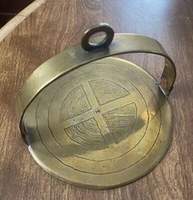 Chapa de latão antiga para fazer bolo/ferro - Ferramenta de cozinha em miniatura campo primitivo comprar usado  Enviando para Brazil