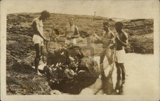 Cartão postal foto real RPPC Havaí c1910 homens com redes de pesca por água 117435 comprar usado  Enviando para Brazil