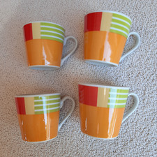 Kaffeetassen van well gebraucht kaufen  Heuchelheim