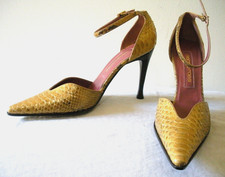 Novo sem caixa $1.2k SERGIO ROSSI ouro amarelo píton cobra tornozelo sapatos EUA 7M EU 37 comprar usado  Enviando para Brazil