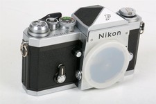 Nikon scocca con usato  Spedire a Italy