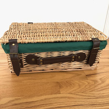 Vintage picnic wicker for sale  Oswego