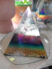 Orgonite piramide pezzo usato  Arezzo