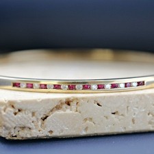 9ct yellow gold for sale  WELLINGTON